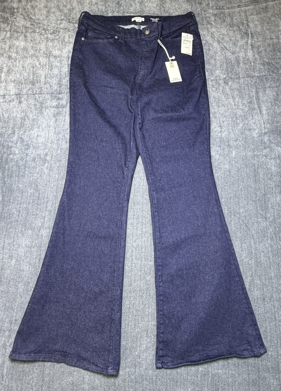 Good American Jeans Size 14-18 Mid-Rise Skinny fit With Flared color INDIGO. NWT