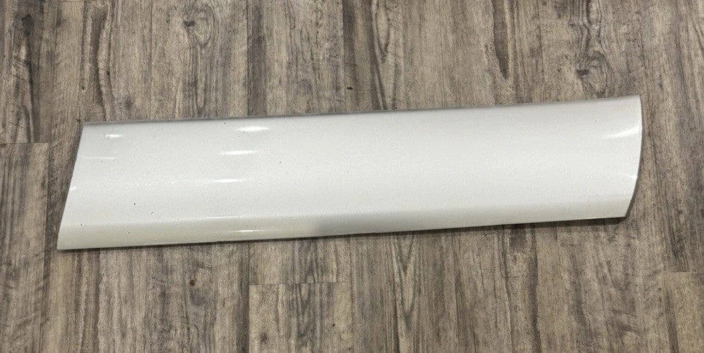2003-05 TOYOTA 4RUNNER OEM SILVER FRONT RIGHT RH LOWER DOOR MOLDING FLARE TRIM