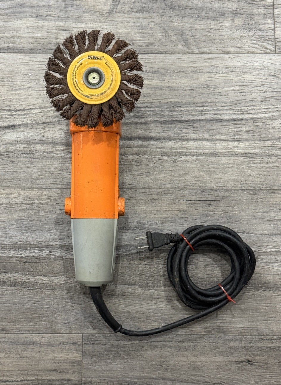 CHICAGO ELECTRIC POWER TOOLS No.91222  4”ANGLE GRINDER W/DeWalt Cable Twist Wire