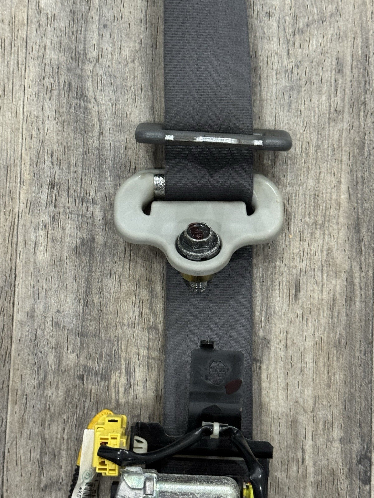 2005-2010 Honda Odyssey Front Right Passenger RH Seat Belt Retractor Gray OEM
