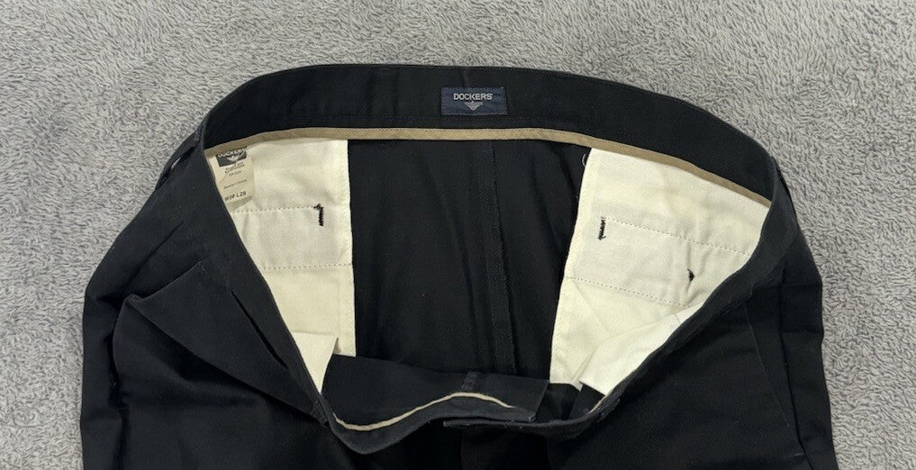Dockers Men’s Size 38x29 Classic Fit Black Pants W/Pockets, Zipper, & Button S1