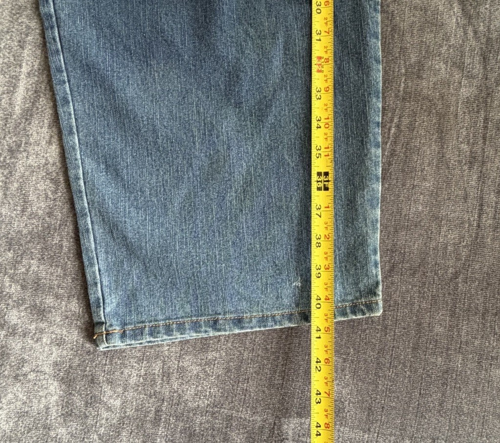 Basic Editions Classic Fit Woman 26W S Denim Blue medium Jeans NWT