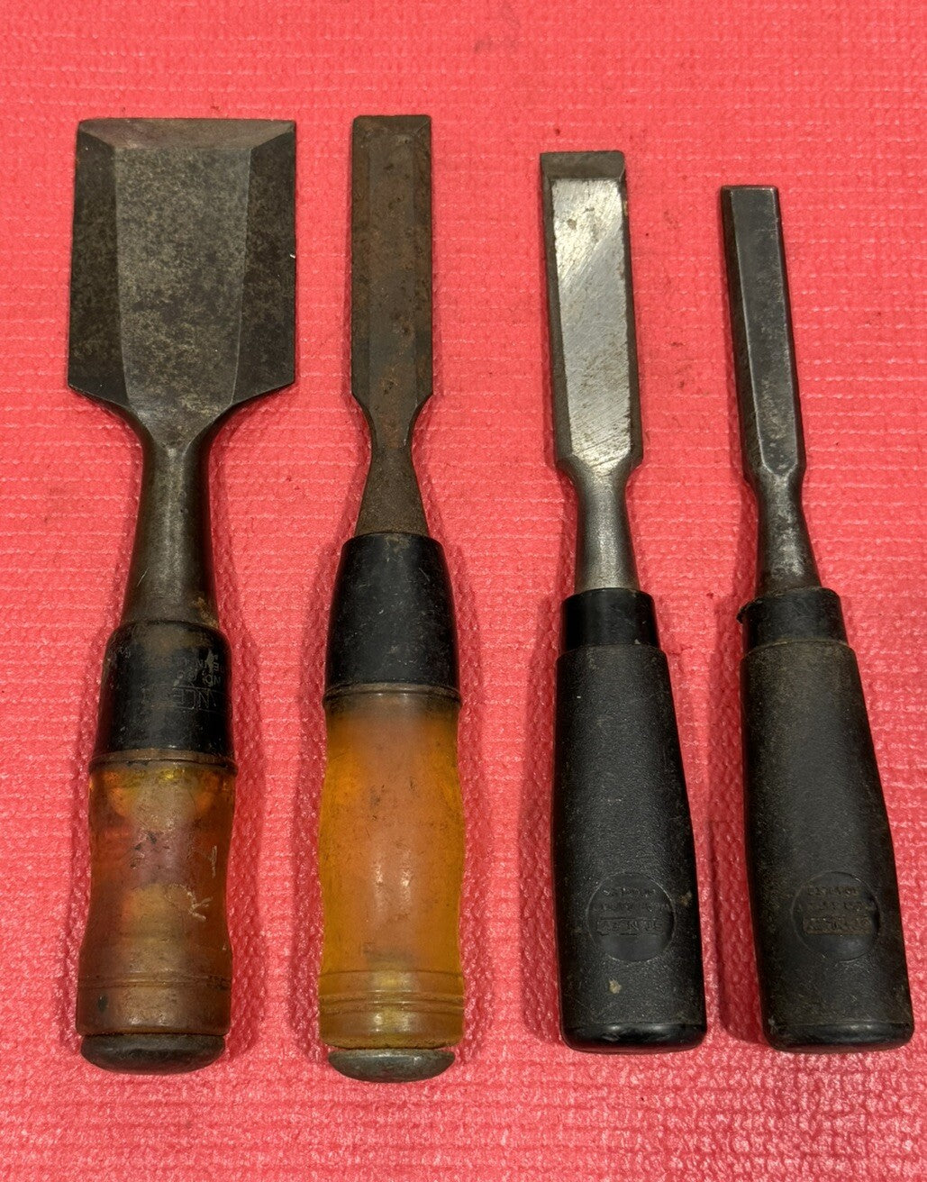 Vintage STANLEY TOOLS 6 PC Set Woodworking Chisel Set