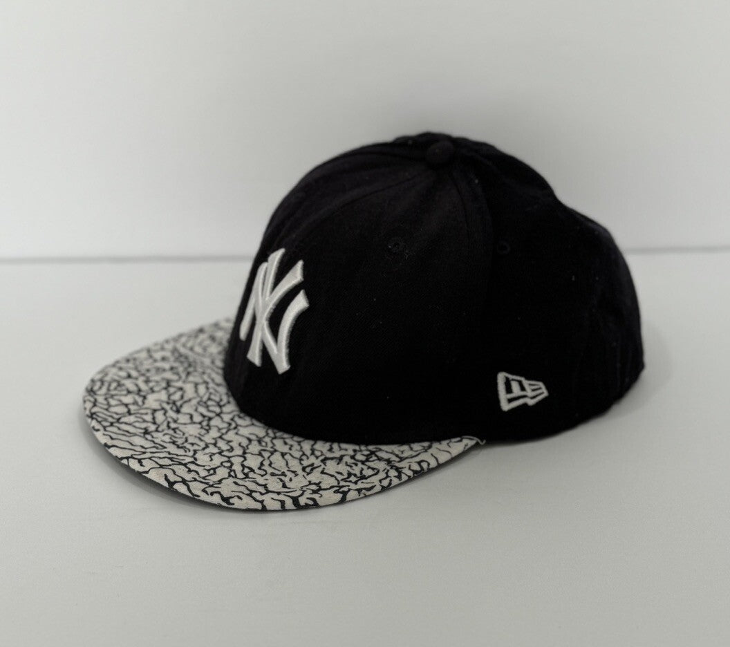 Vintage Yankees New Era Men’s Size 8 Blue Elephant Cement Print Cap 59Fifty Hat