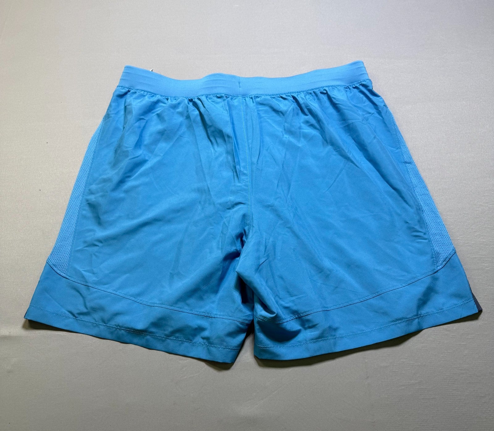 NWT Under Armour Launch 7-in 2 in 1 Shorts Men XL Blue Drawstring Elastic Waist