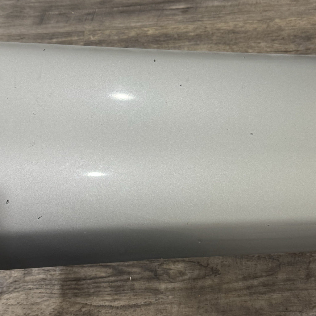 2003-05 TOYOTA 4RUNNER OEM SILVER FRONT RIGHT RH LOWER DOOR MOLDING FLARE TRIM
