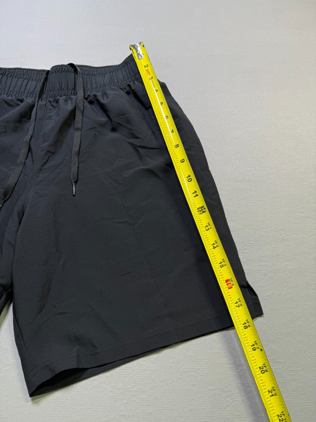 NWOT Under Armour UA-Tech Woven Wordmark Shorts Men's Small Black Lightweight