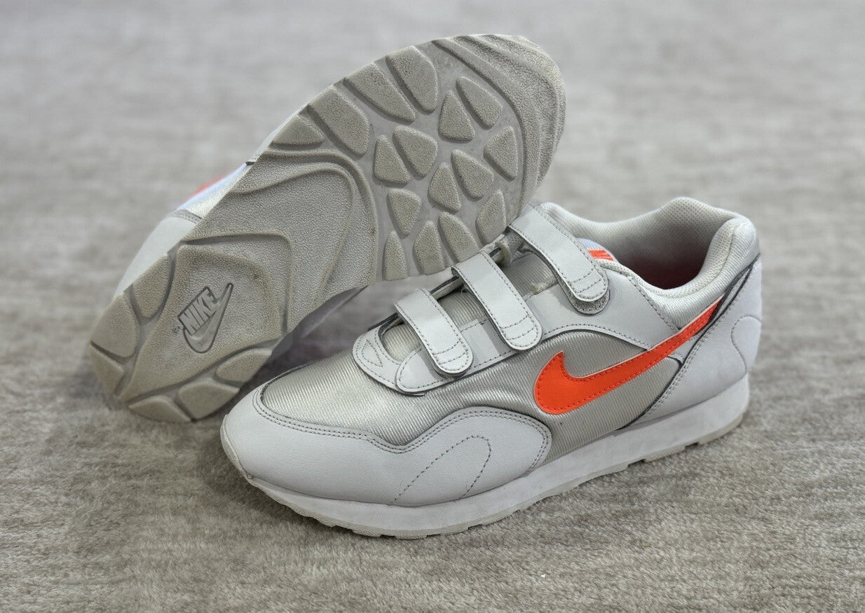 Nike Outburst Womens Size 7.5 Trainer Sneakers, AT5667-101