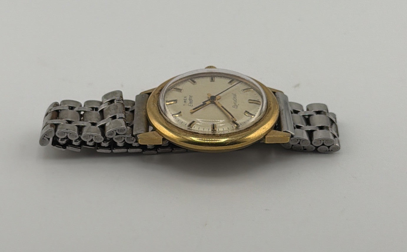 Vintage Timex Electric Dynabeat Watch Day Date Water Resistant Needs Battery