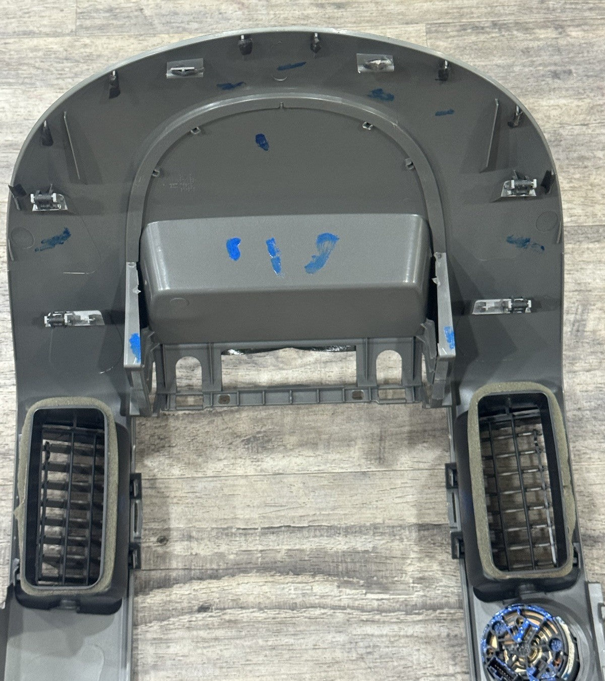 2004-2007 Nissan Titan Armada A/C Climate Radio Surround Bezel W/4x4 Switch OEM