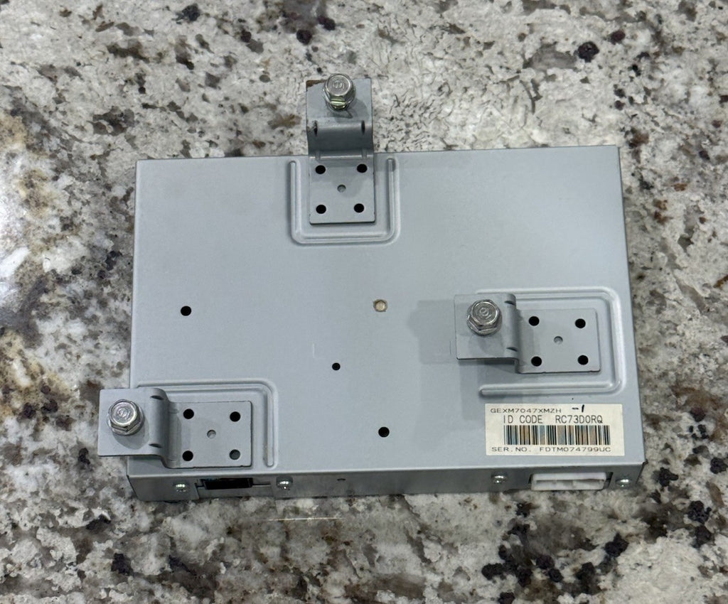 2005-2010 Honda Odyssey Satellite Receiver Control Module 39820-SHJ-A011-M1 OEM