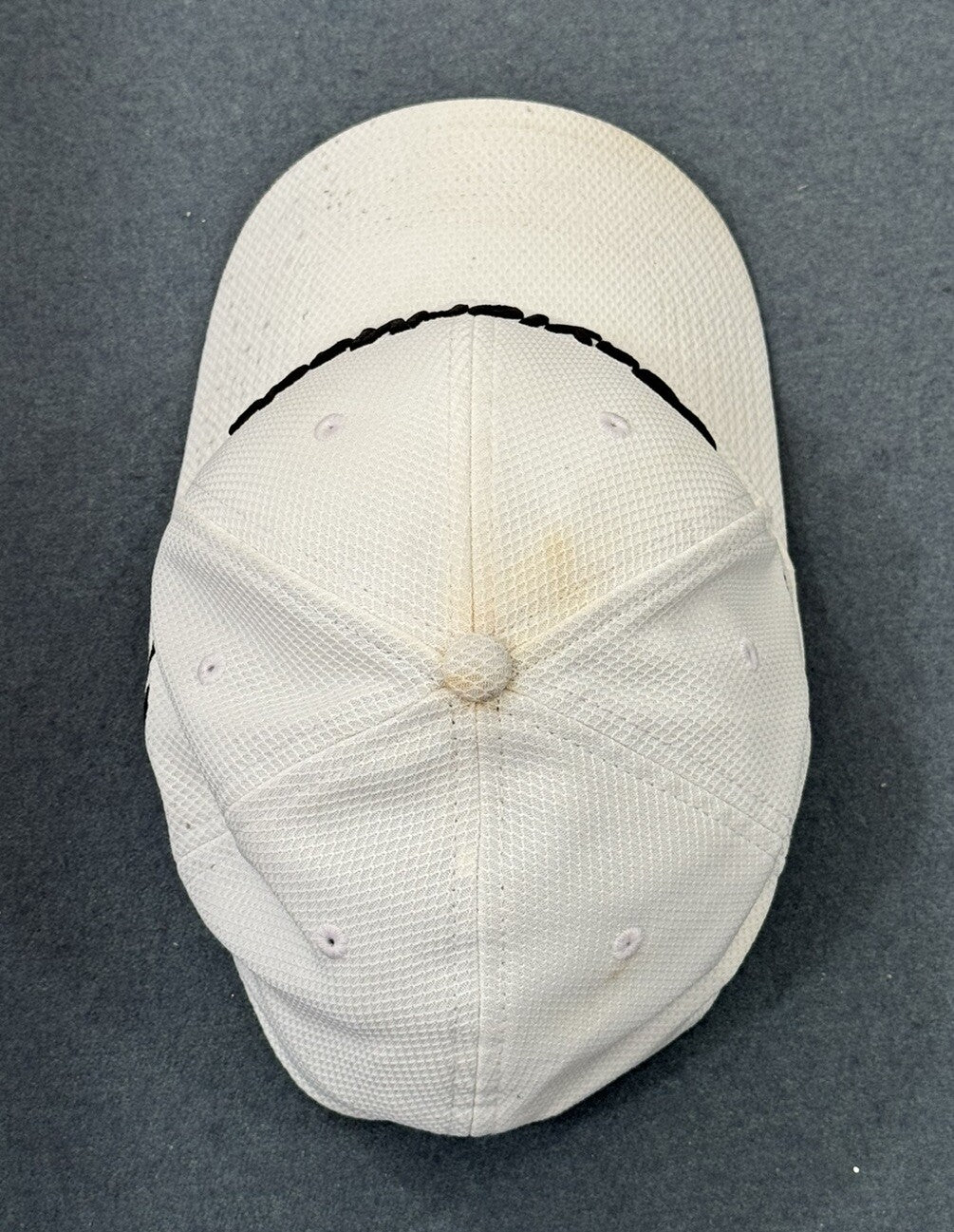 TaylorMade Golf Tour Men’s Small/Medium Hat Fitted New Era 39Thirty White C1