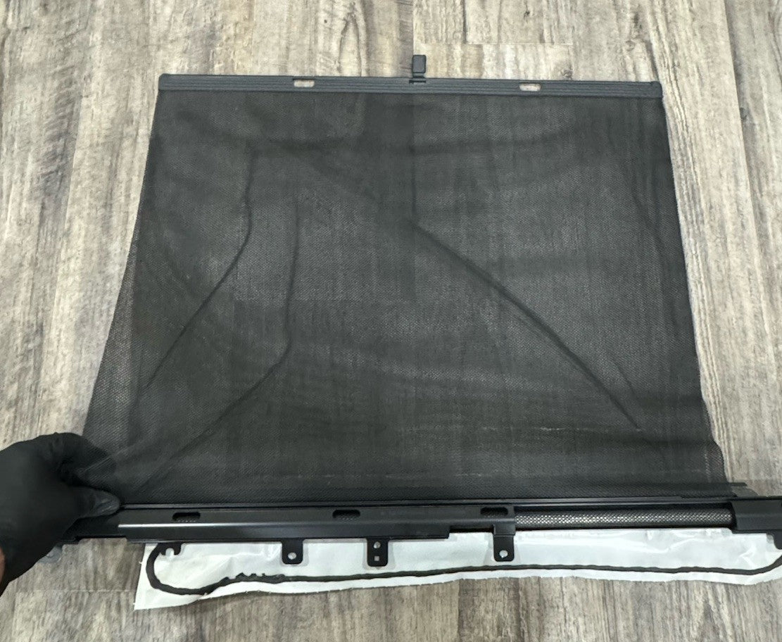 2005-2010 Honda Odyssey OEM Rear Right Side Door Window Sun Shade Blind GENUINE