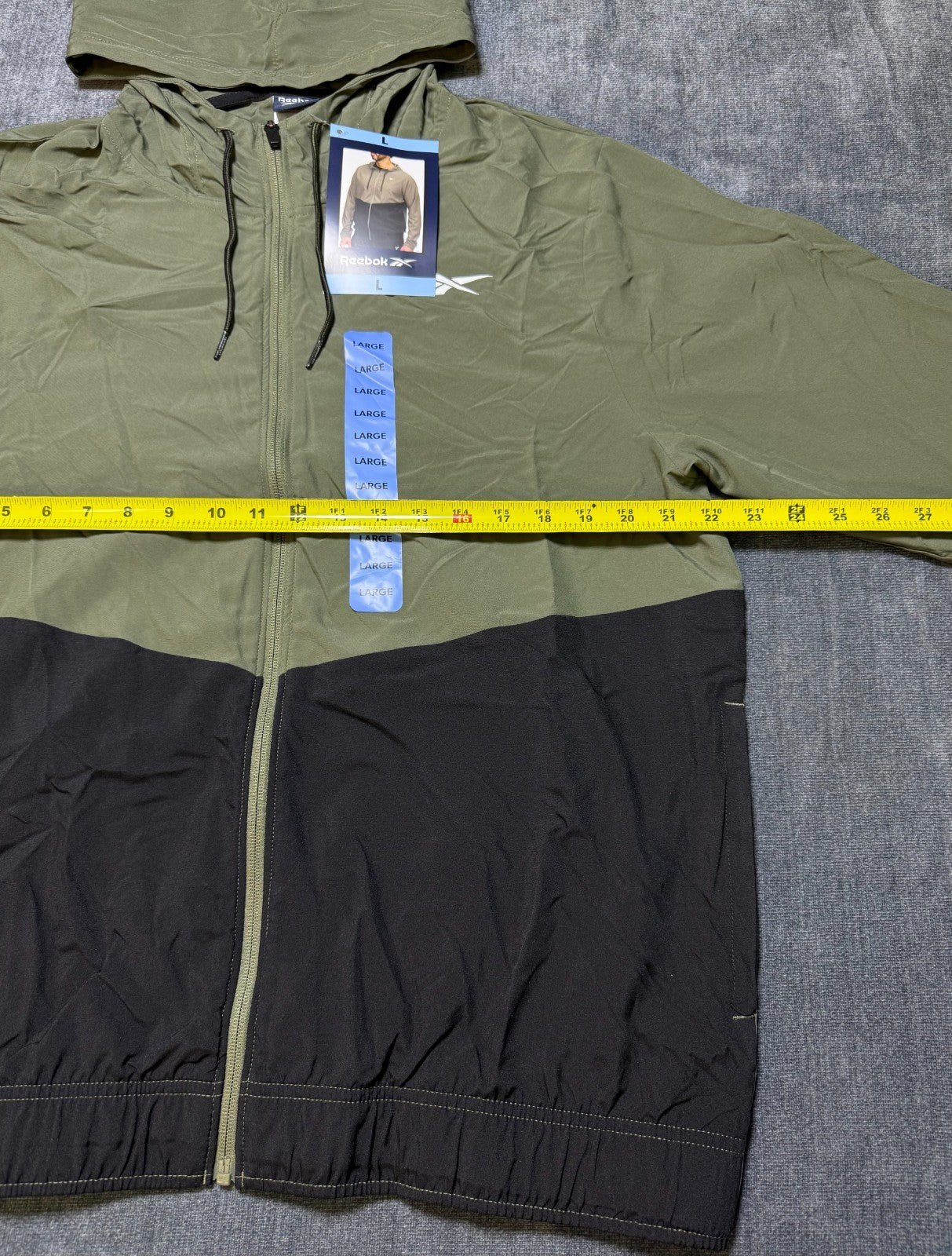 NWT Reebok Training Jacket Men's Large Green Black Classic Windbreaker Full Zip