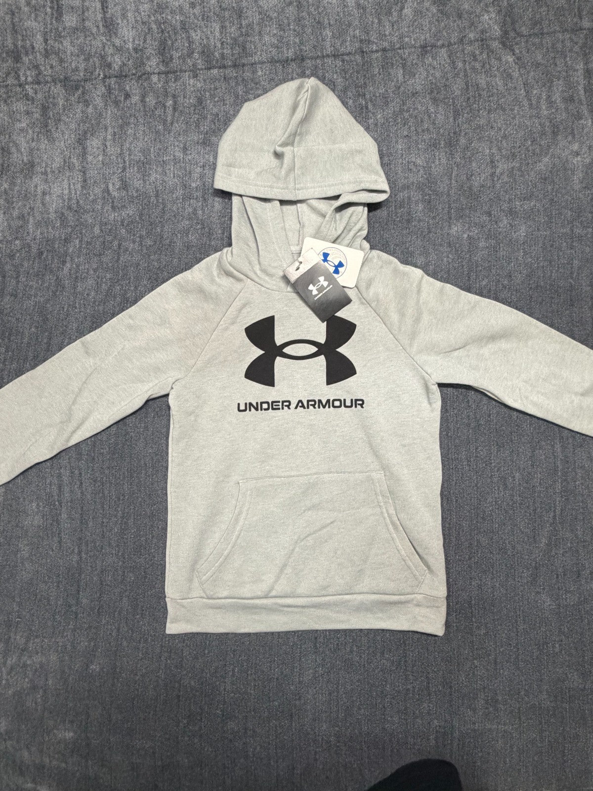 NWT Under Armour Rival Big Logo Fleece Hoodie Boys Small Light Grey Long Sleeve