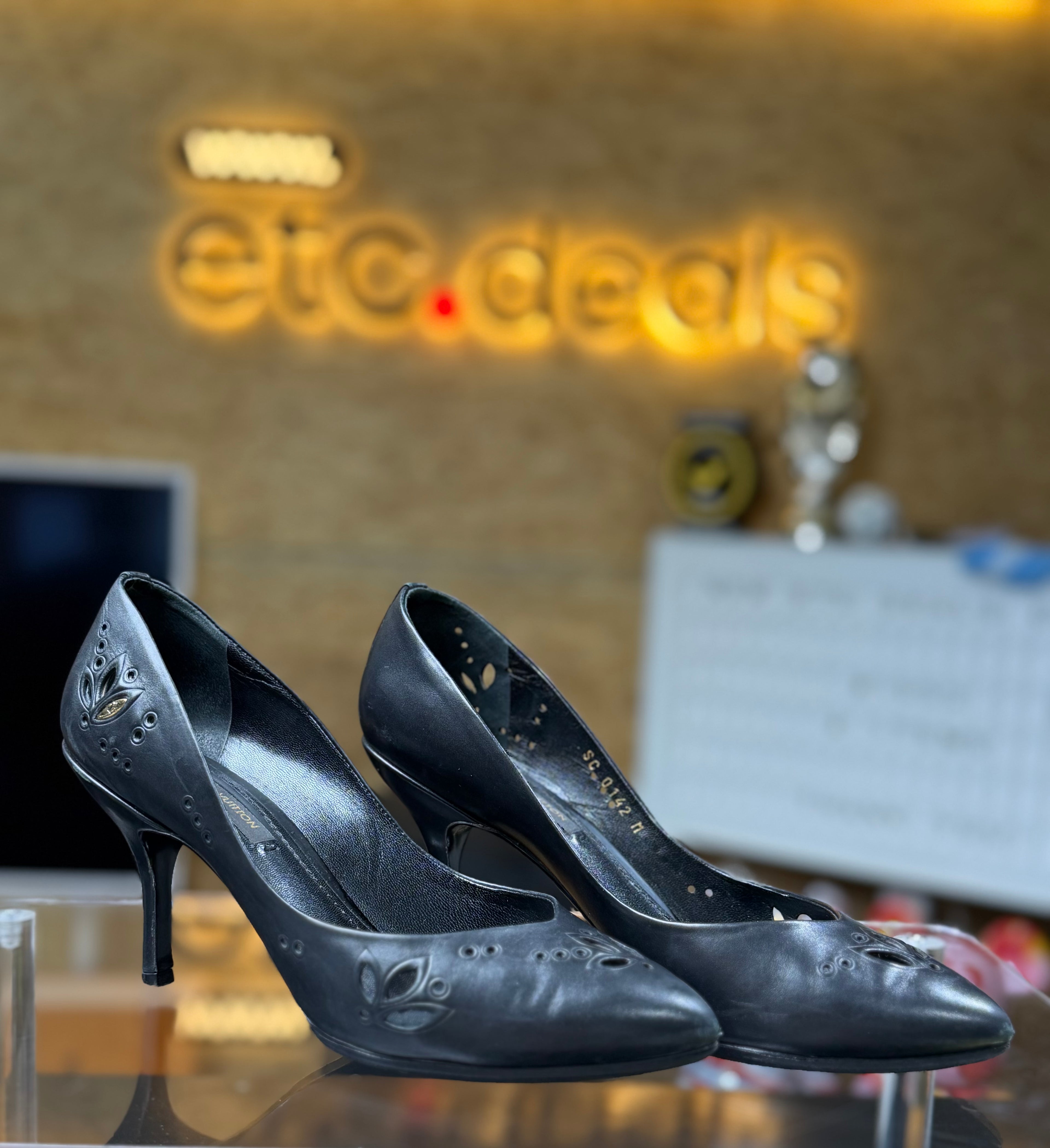 Louis Vuitton Frivolous Black Glazed Leather Perforated Pointed Toe Pumps Heels