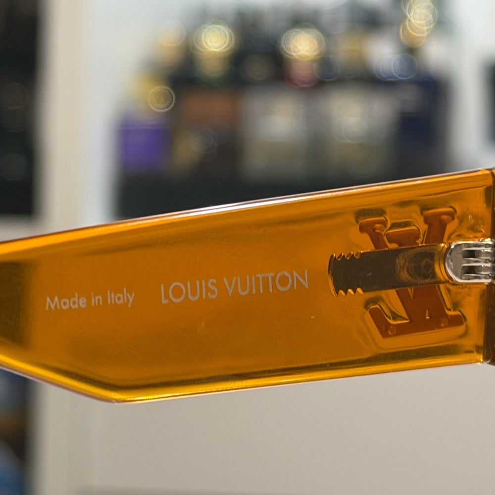 Louis Vuitton Cyclone Amber Sunglasses Z2415E