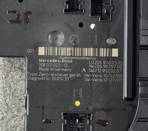 12-14 Mercedes OEM W204 C250 C300 C350 Rear Fuse Box Module Relay 204 906 03 05