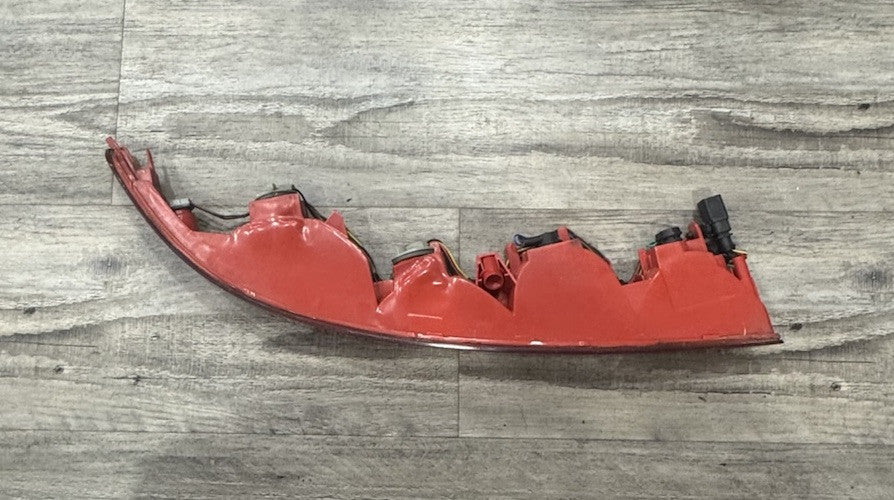 2007-2015 Audi Q7 Passenger Side Right Rear Bumper Tail Light Lamp OEM