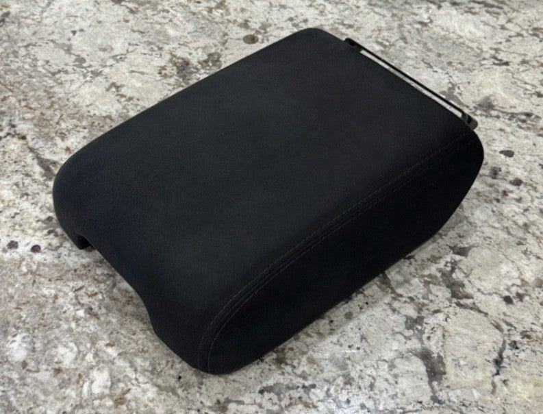 2013-2019 Nissan Pathfinder Black Center Console Armrest Assembly Cloth OEM
