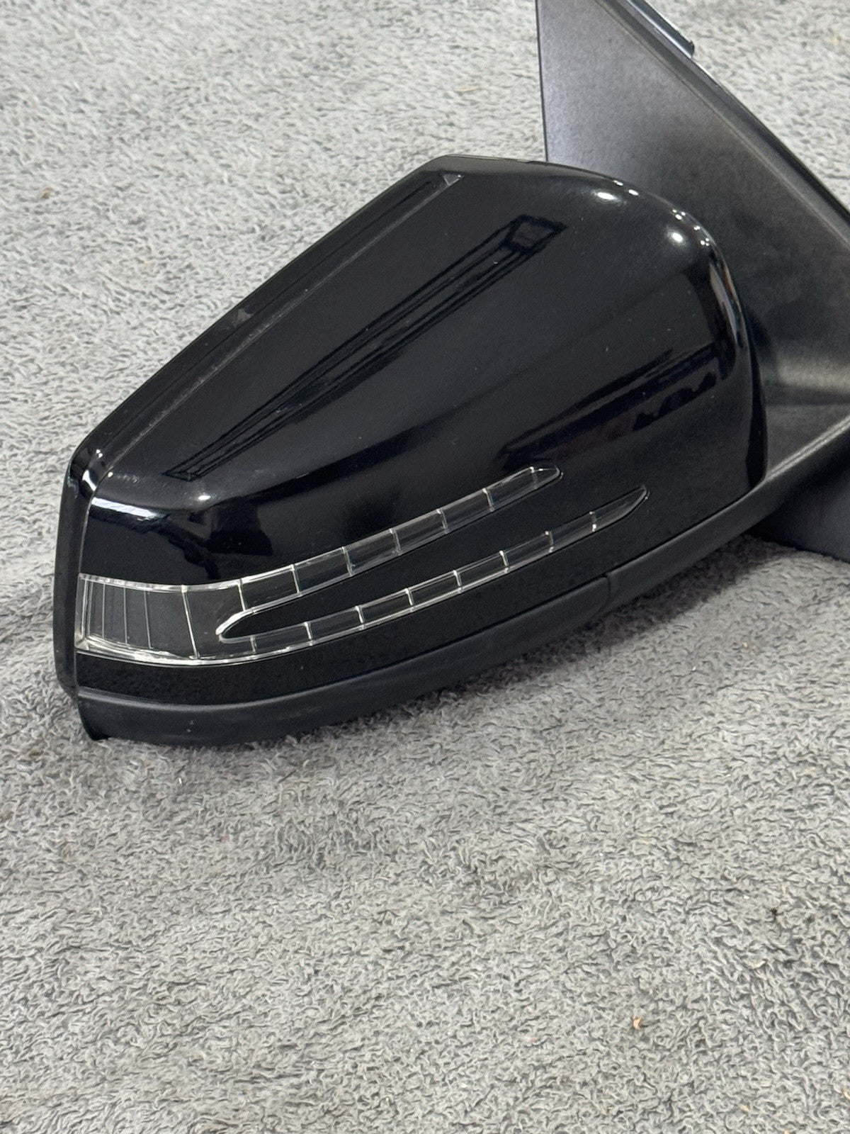 2012-2015 MERCEDES C250 C350 C204 COUPE RIGHT PASSENGER SIDE MIRROR BLACK OEM