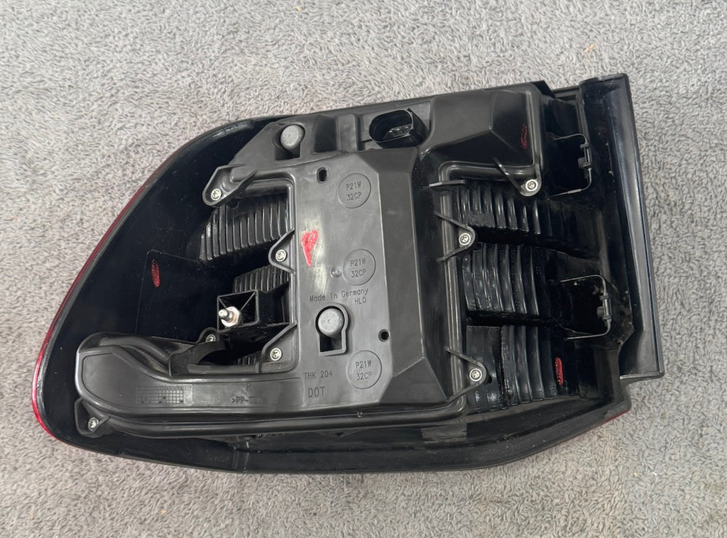 2008-10 Porsche Cayenne Rear Right Passenger Side Taillight Tail Light Lamp OEM