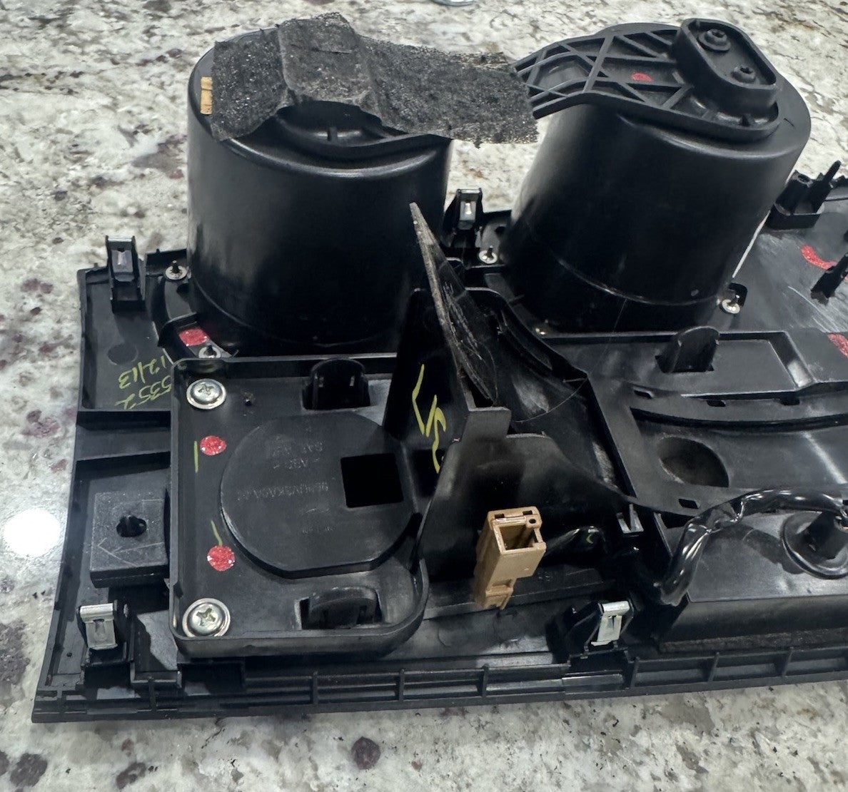 2013-20 NISSAN PATHFINDER OEM CENTER CONSOLE SHIFTER BEZEL PANEL W/ CUP HOLDER