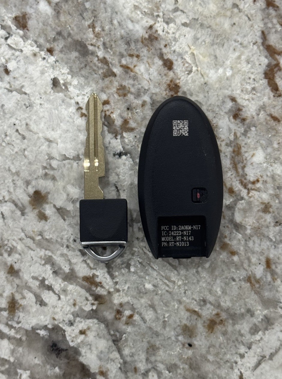 2007-2013 Nissan Pathfinder Rogue Versa OEM 3 Button Remote Model RT-N143