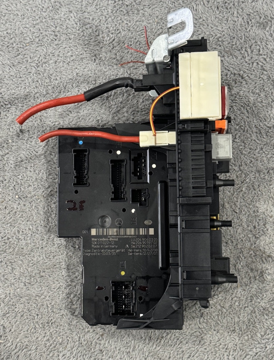 12-14 Mercedes OEM W204 C250 C300 C350 Rear Fuse Box Module Relay 204 906 03 05