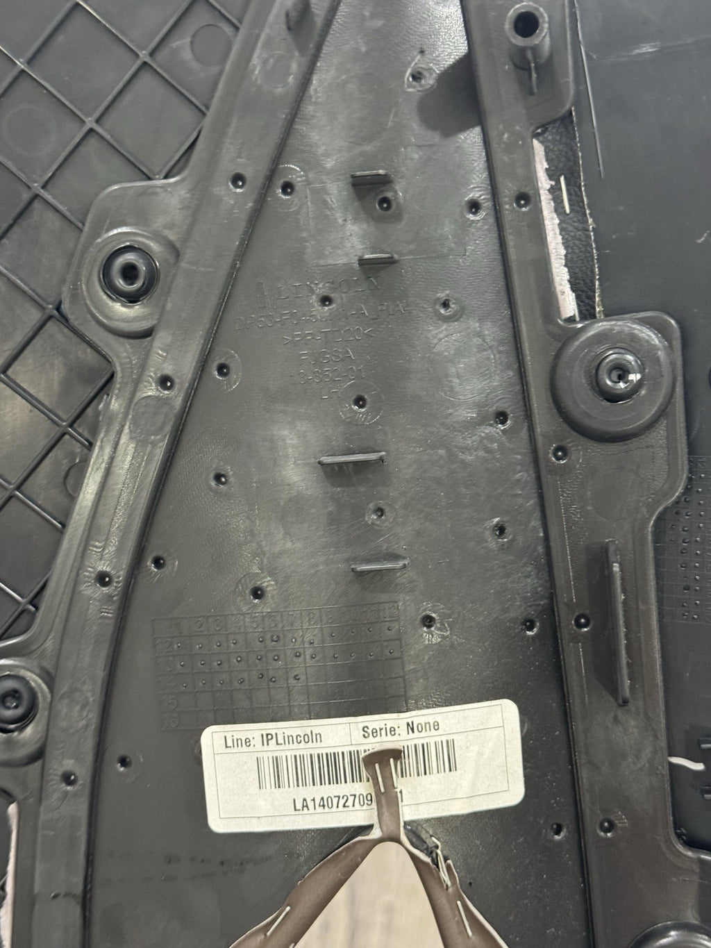 2013-2020 LINCOLN MKZ FRONT LEFT DRIVER SIDE CENTER CONSOLE COVER TRIM PANEL OEM